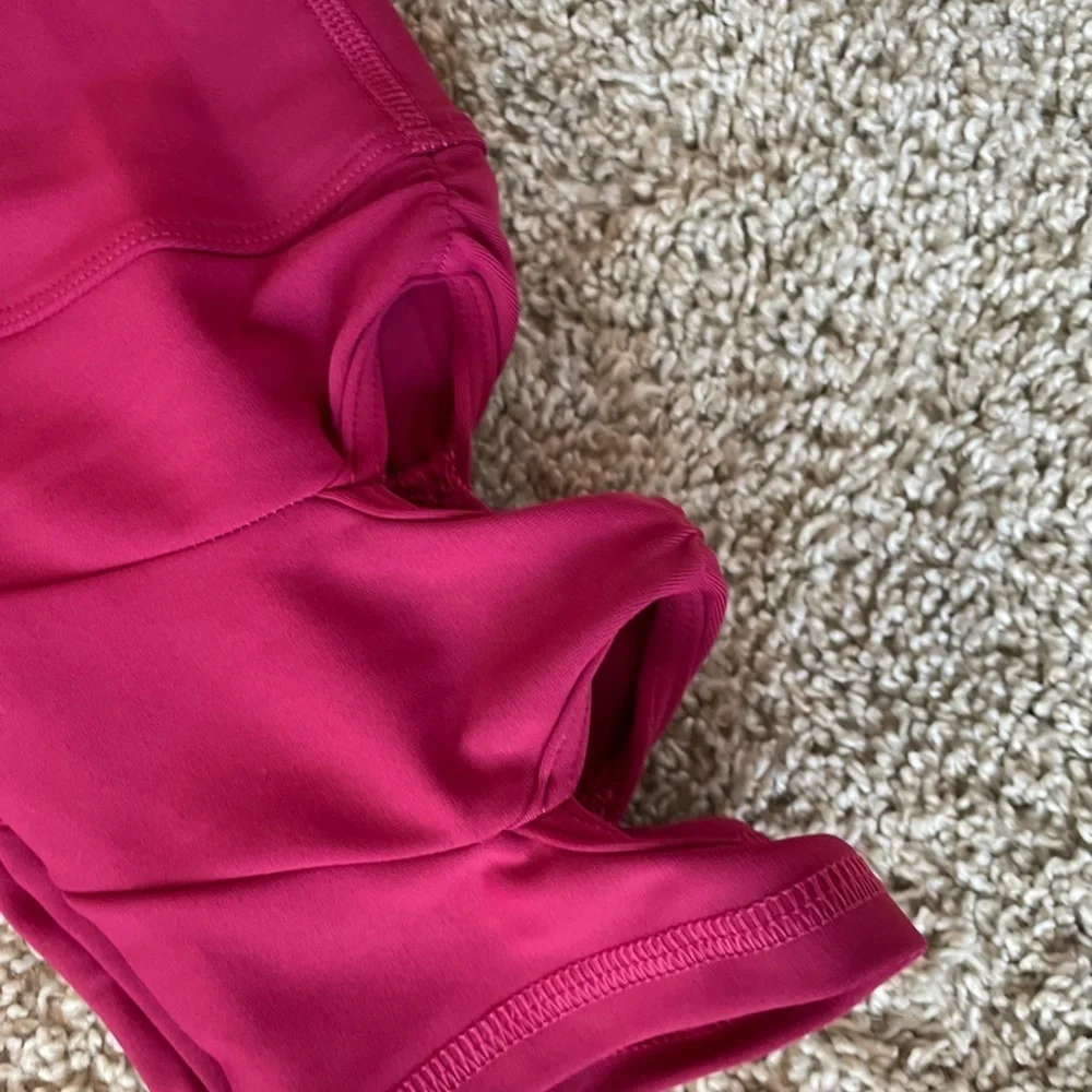 Old Navy Power Soft 7/8 leggings with ankle cutouts workout size large Tall NWT - Picture 3 of 6